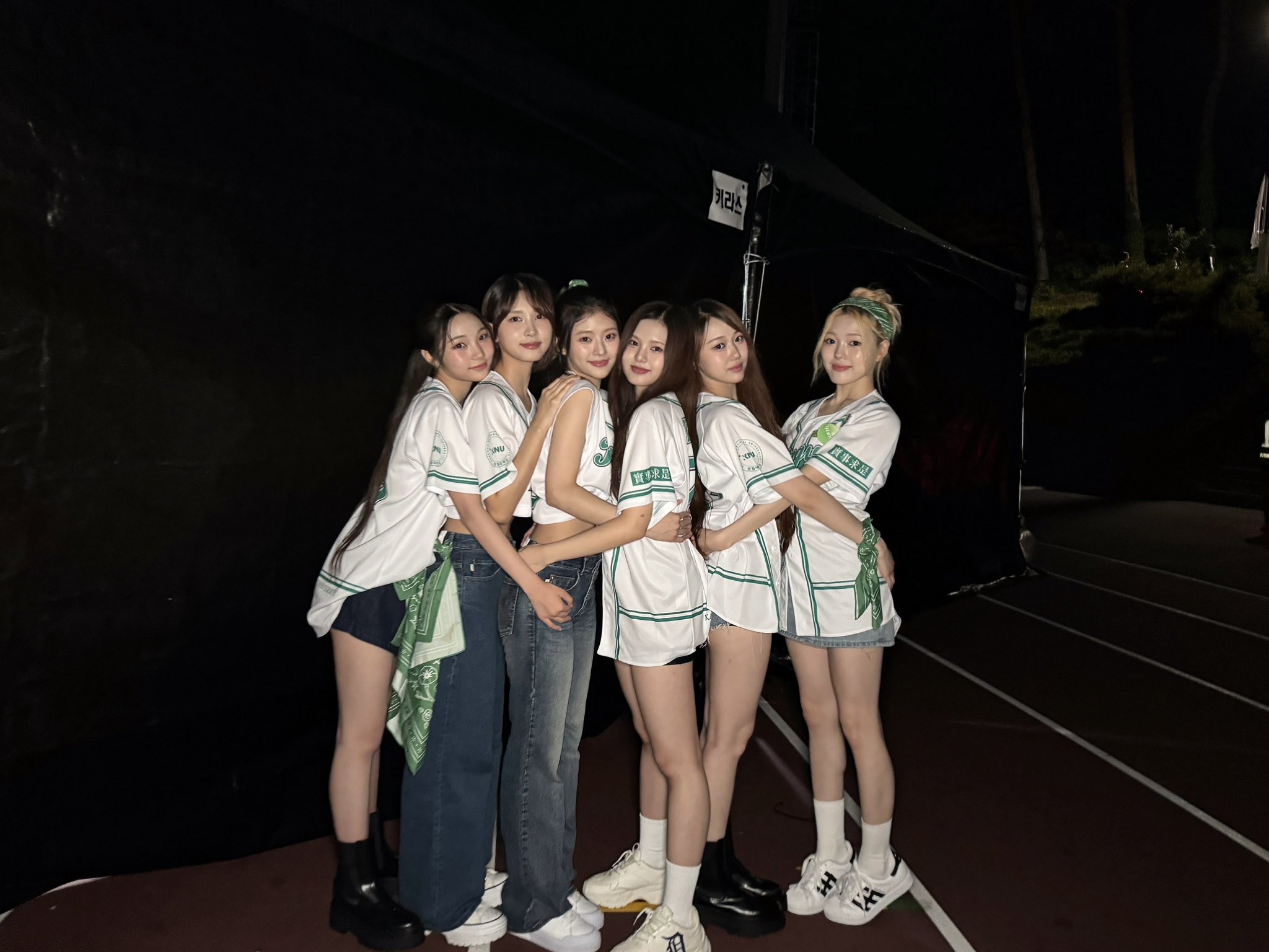 G1seuFUaIAAMZME?format=jpg&name=large