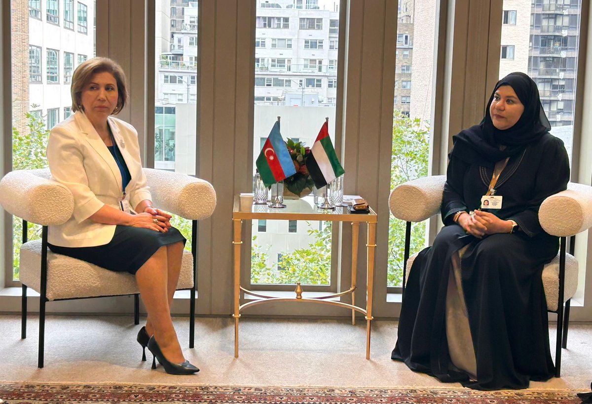 MuradovaBahar's tweet photo. Pleased to meet Sana Suhail, UAE Minister of Family, UAE 🇦🇪 in New York to discuss strengthening bilateral cooperation. 

We both had great discussions about mutual exchange of experiences and joint projects in relevant areas that will further deepen our 🇦🇿-🇦🇪 partnership. https://t.co/hcPN6oTbol