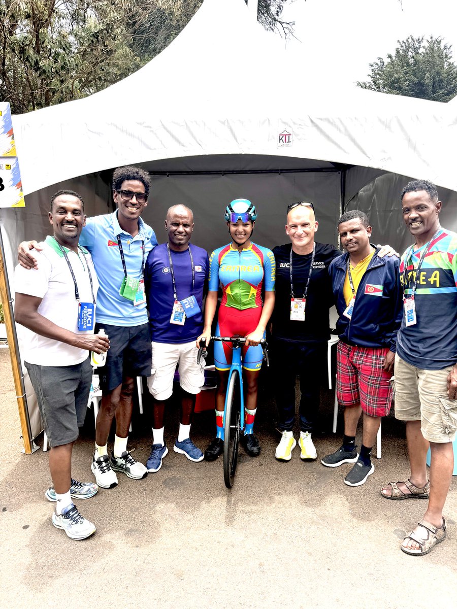 DuclosSebastian's tweet photo. #Kigali25 #passionforcycling #cyclinglife #cyclingpassion #Eritrea @DanielTeklehai1 @eri_skato https://t.co/oyjXmXVdra