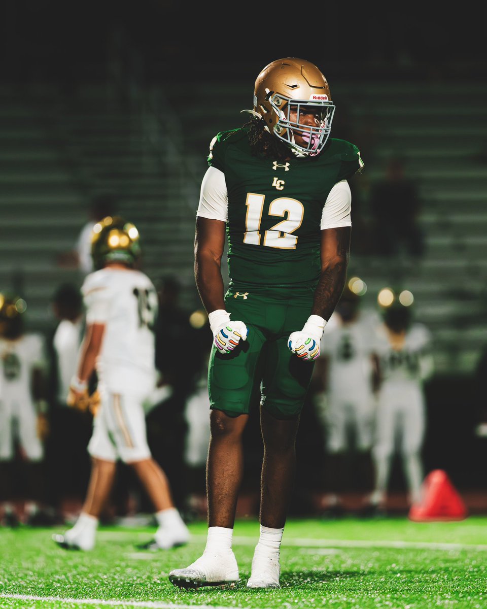 Mid Season Stats !! 

22 Tackles (19 Solo), 6 Sacks ,13 TFLs (-68), 3 Pass Deflections, 1 Fumble Forced 

hudl.com/v/2SkVG3