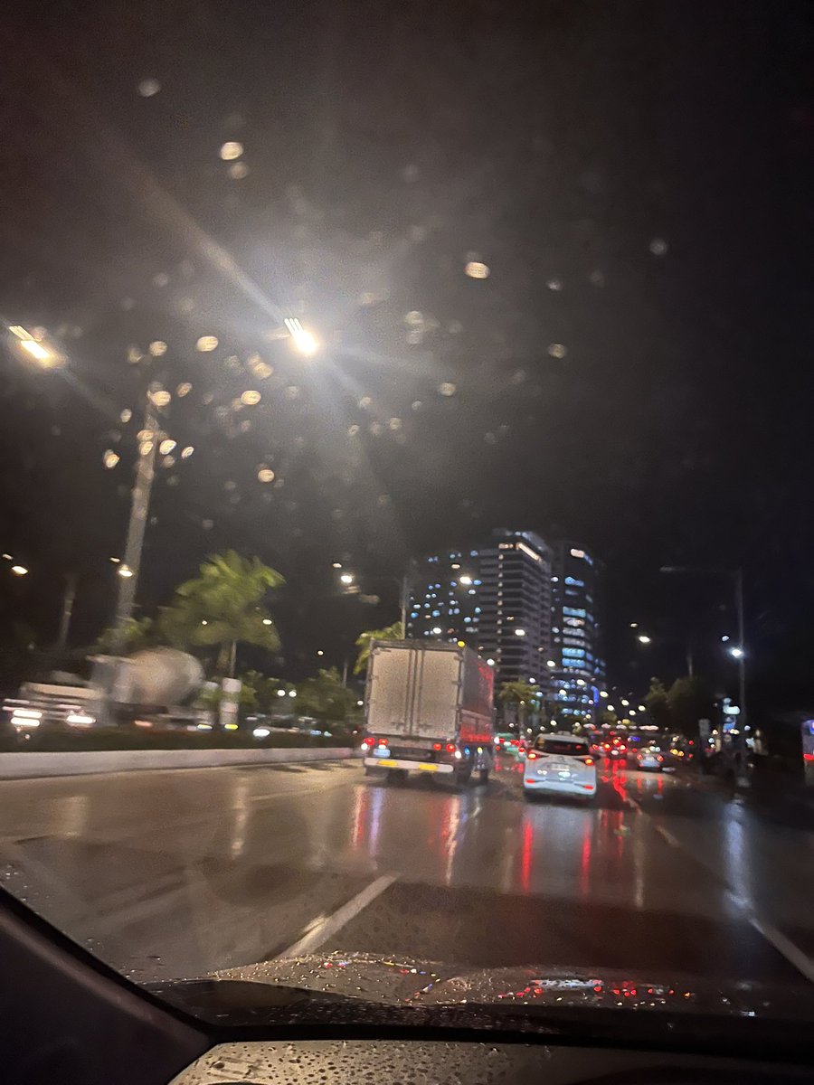 sermath1's tweet image. Rides ta. 😊