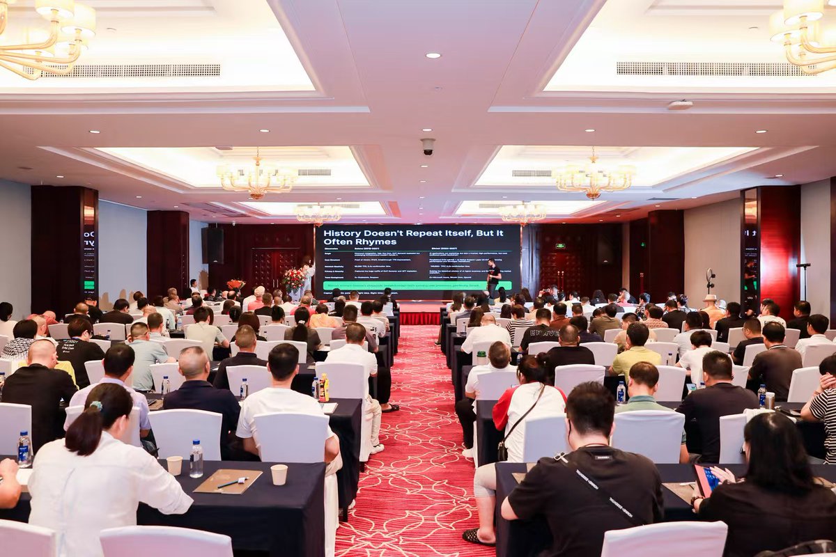 Bitroot_'s tweet image. 🌏 Bitroot China Tour continues its journey!

Following the successful conclusion of our offline salons in Taizhou and Quanzhou, community members engaged in open and vibrant discussions, collectively exploring the boundless possibilities of RWA, AI, and parallel public chains.…