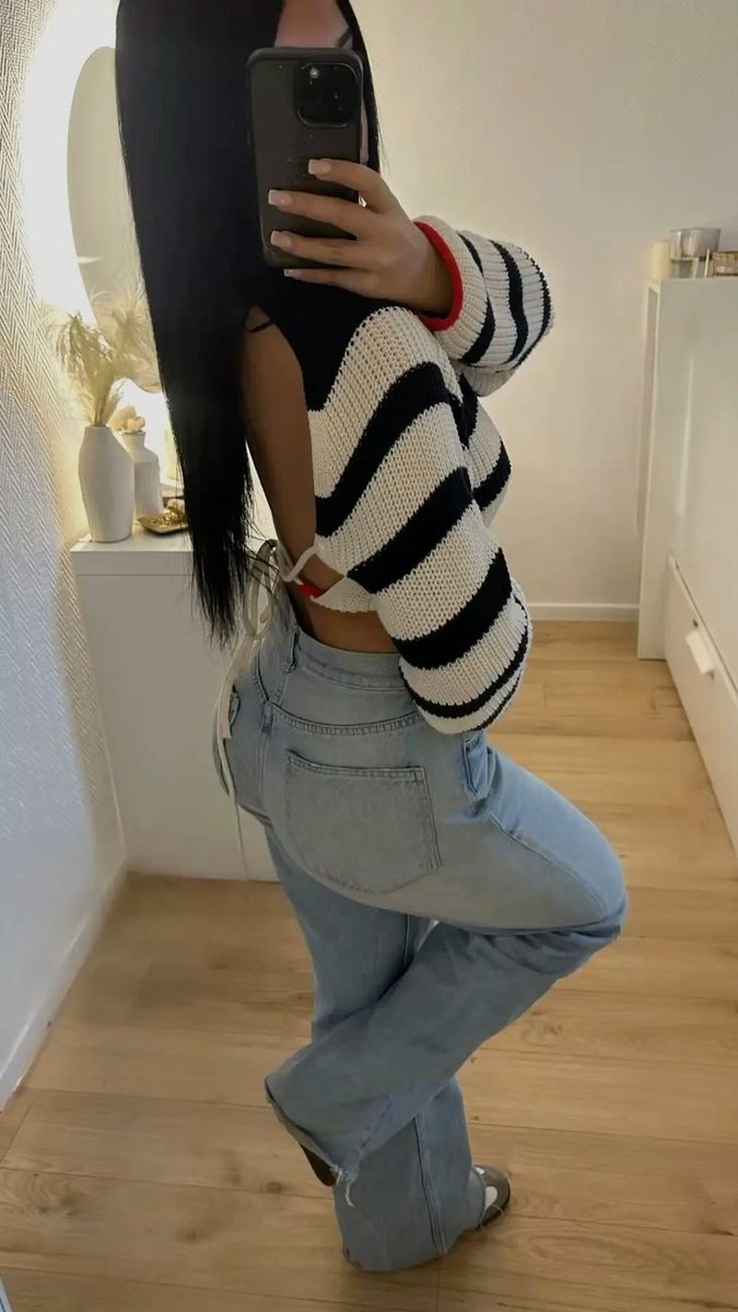 Je vais être direct !

like et viens te satisfaire de moi en DM.

( N’oublie pas de t’abonner ).