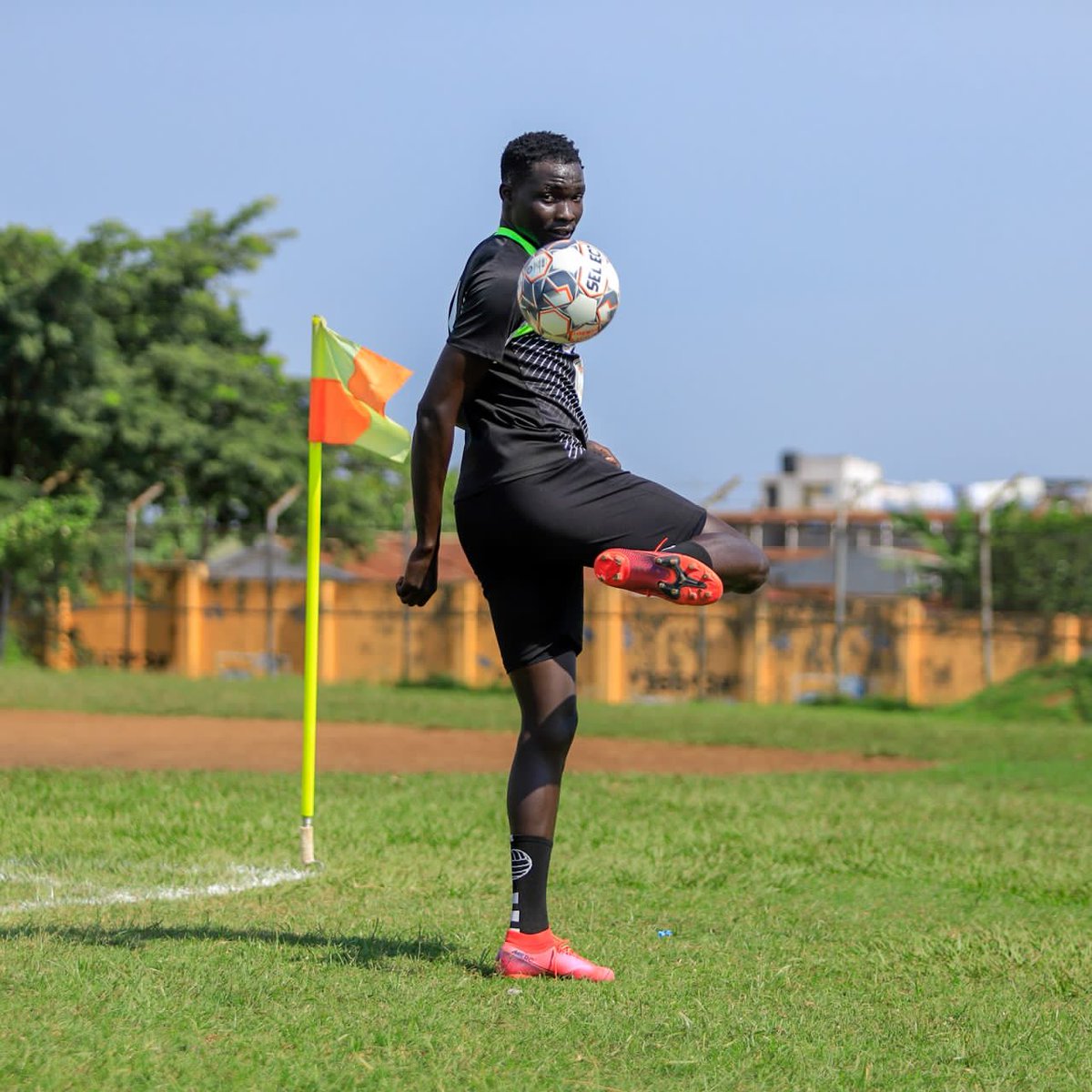 AcholiProvince's tweet photo. Little magician 🪄
#KodipaLyeci https://t.co/SGFQdWsynY