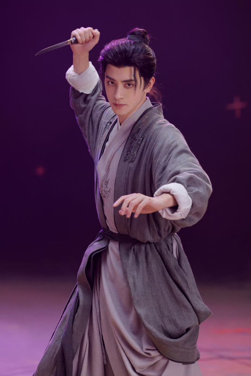 cdrama_update's tweet image. #AoRuipeng's studio shares pics and vid for #NowOrNever 

More - weibo.com/7527950719/521…

#敖瑞鹏 #一点浩然气