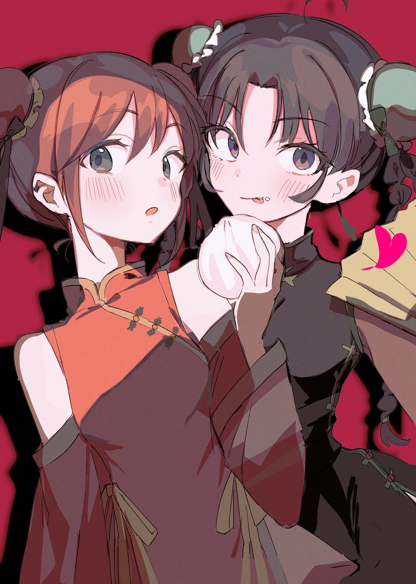 チャイナ衣装になすば落書き