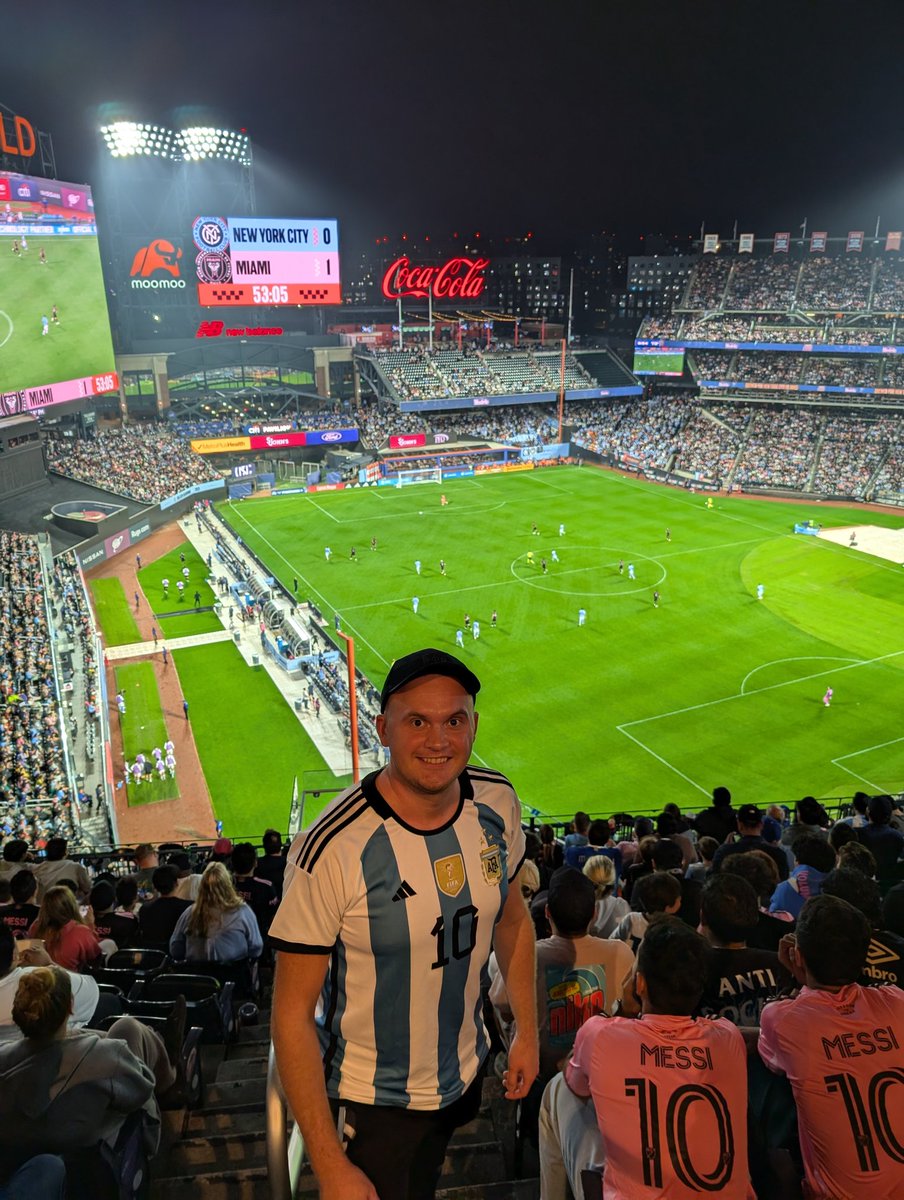 SopelWWTP's tweet photo. Całkiem ciekawy zawodnik z numerem 10 w drużynie z Miami. #NYCFCvMIA https://t.co/oBhM3OFqNk