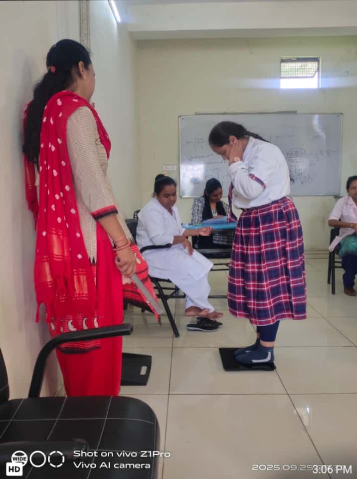 SbccUrban's tweet photo. આજ  રોજ તા.25.09.2025 ના છોટાઉદેપુર અર્બન વિસ્તાર માં આવેલ સનરાઈસ ઈંગ્લિશ/ગુજરાતી માધ્યમ ના બાળકોનું આરોગ્ય તપાસ કરવામાં આવી જેમા UPHC નો સ્ટાફ તેમજ RBSK ટીમ હાજર રહ્યા હતા 
@collectorcu @DDOCUdepur @dieco_cu_health @NHMGujarat https://t.co/BHhuXYtnf3