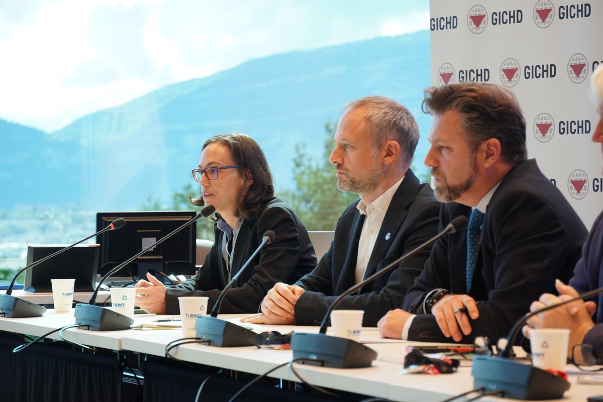 theGICHD's tweet image. 🌊On #WorldMaritimeDay, we launched our Underwater Explosive Ordnance Study in Geneva. A panel of experts from science, human rights &amp;amp; marine sectors discussed challenges of waters &amp;amp; coast contamination around the world.
link.gichd.org/UWEO supported by @dfat🇦🇺@GermanyDiplo🇩🇪