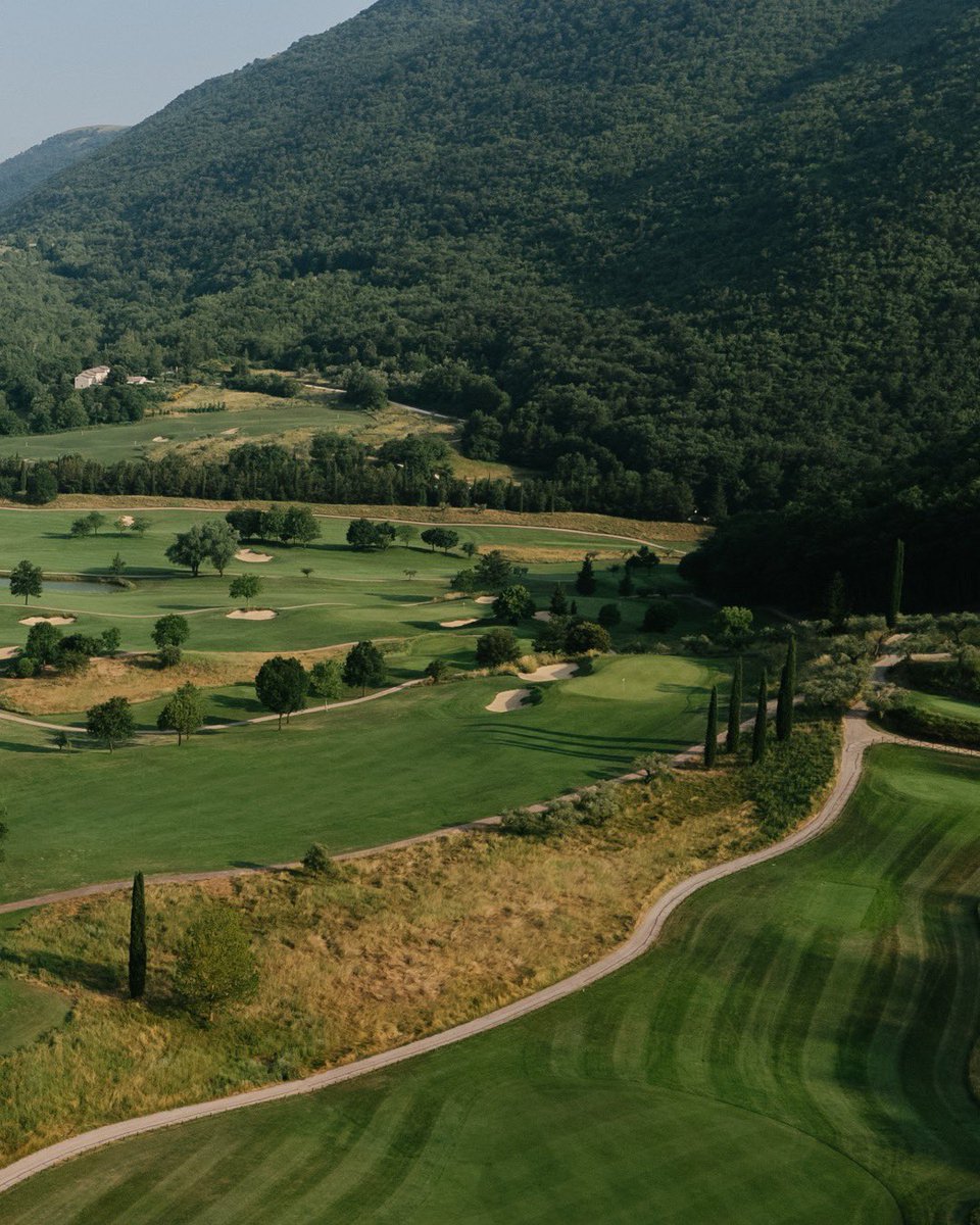 Antognollagolf's tweet image. This is why Umbria is called Italy’s Green Heart 💚

Ecco perché l'Umbria è chiamata il Cuore Verde d'Italia 💚

#AntognollaGolf #GolfItaly #Golf #Umbria #ExploreUmbria