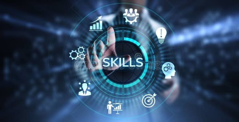 Monetize_54's tweet photo. The clock is ticking on 2025! ⏳ Are your IT skills ready?

Top 5 to master:
🤖 AI & Prompt Engineering
🛡️ Cloud Security
📊 Data Storytelling
⚙️ DevOps & Automation
🔗 Blockchain Solutions

Future-proof your career. Retweet if you agree! #ITSkills2025 #Tech #CareerTips #Monetize54