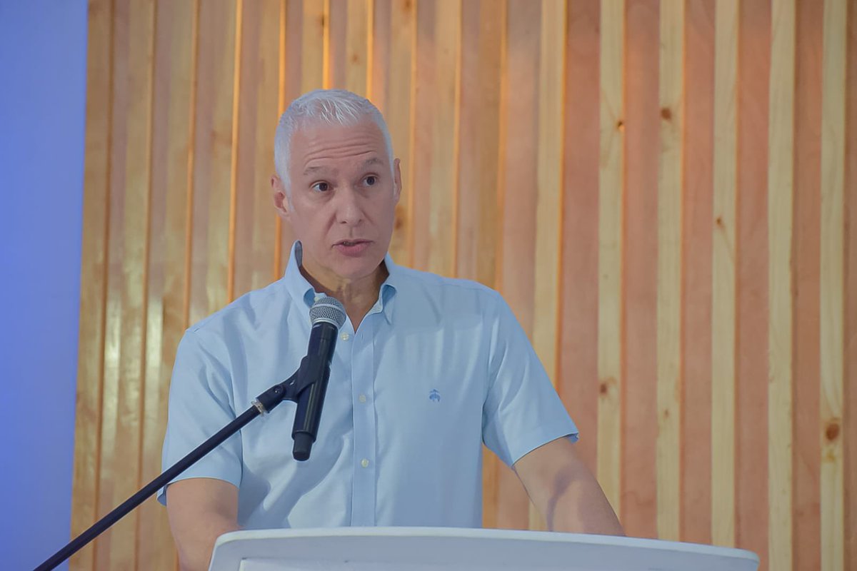 bascbquilla's tweet image. #AEstaHora @Vivesaa instala el #ForoBASCyAMCHAM &quot; IA y Seguridad:
Blindando la Cadena de Suministro
Contra Riesgos Globales&quot; Mas de 180 empresarios del Atlántico, instituciones de gobierno y gremios reunidos.
#CadenadeSuministroSegura
#SupplyChainAl
#GestiondeRiesgo