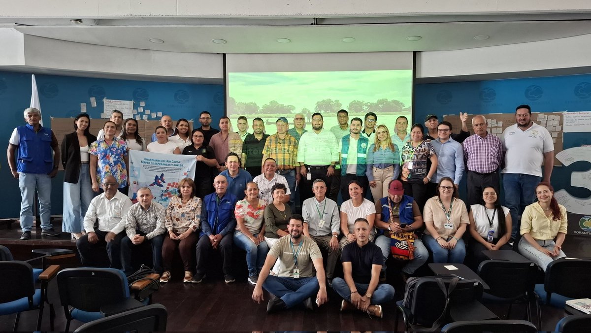 Construcción conjunta con las alcaldias y gobernaciones en el plan de accion. 

Hoy como Guardianes del Rio Cauca se trabajó en el plan de acción con las instituciones para articular y unir esfuerzos para;  proteger , restaurar y conservar el cañon del rio cauca y sus afluentes