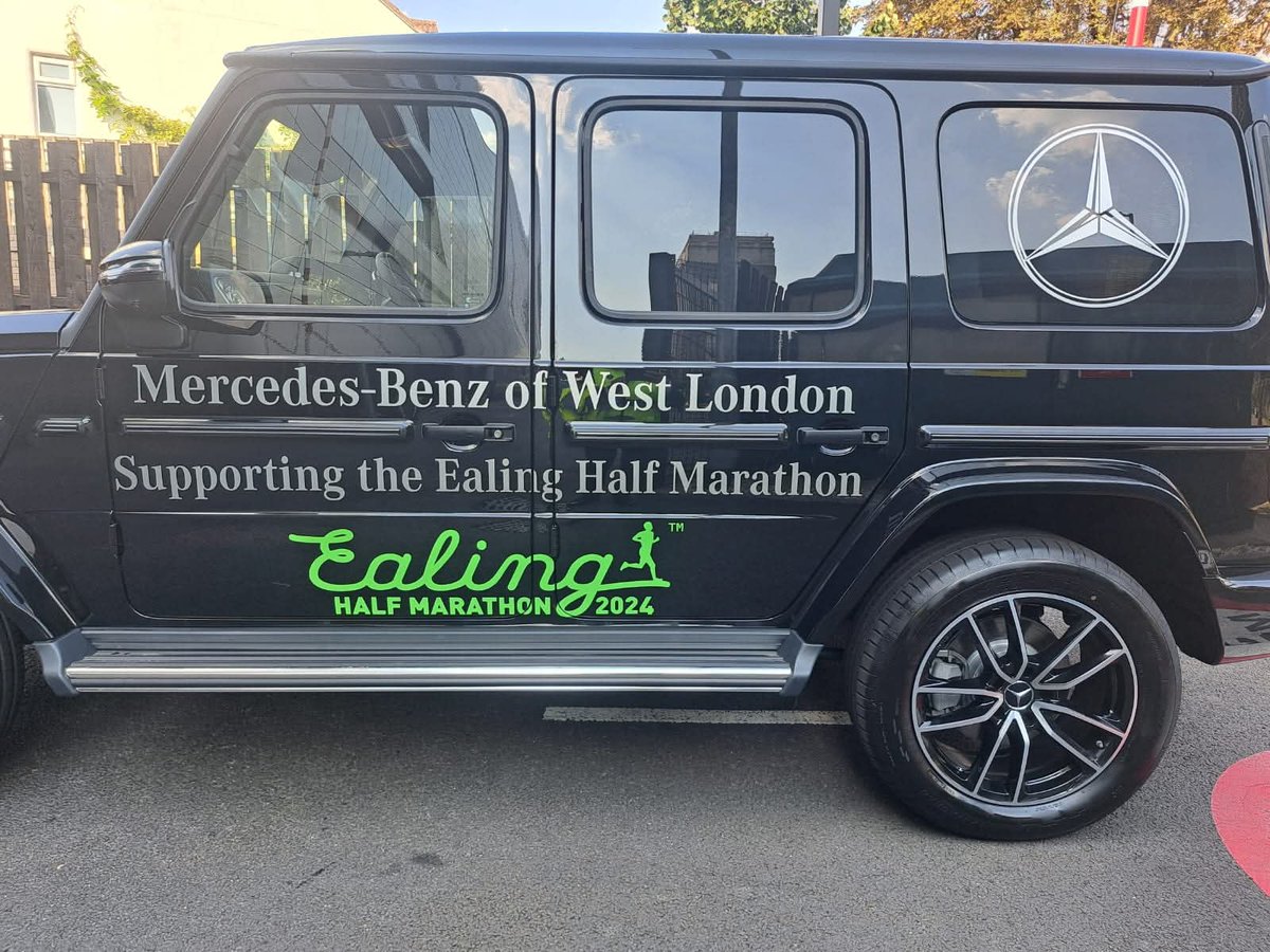 EalingHalf's tweet photo. π Huge thanks to Mercedes-Benz & smart of West London for their long-standing support of #EalingHalf! From keeping the route safe to bringing 30 runners to the start line in 2025, this partnership goes back many years & weβre forever grateful & proud to celebrate it. π https://t.co/PhfTuOkimm