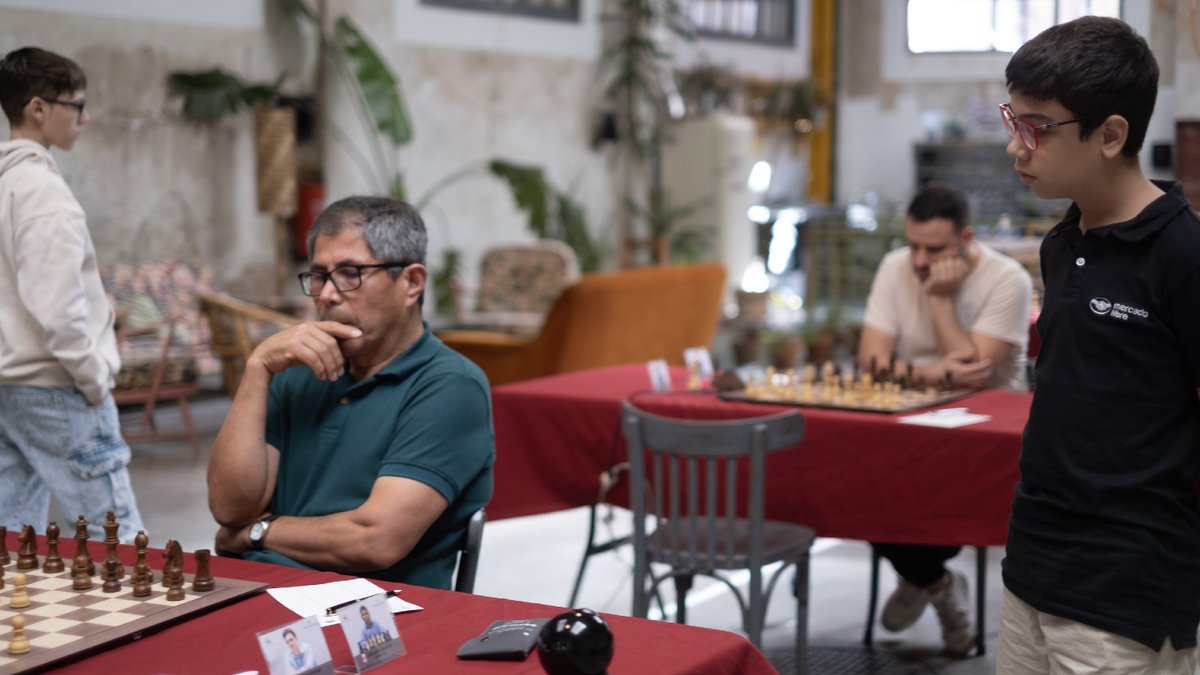 chesscom_es's tweet image. El verdadero...
𝐋𝐄𝐘𝐄𝐍𝐃𝐀 𝐯𝐬 𝐏𝐑𝐎𝐃𝐈𝐆𝐈𝐎 🐐