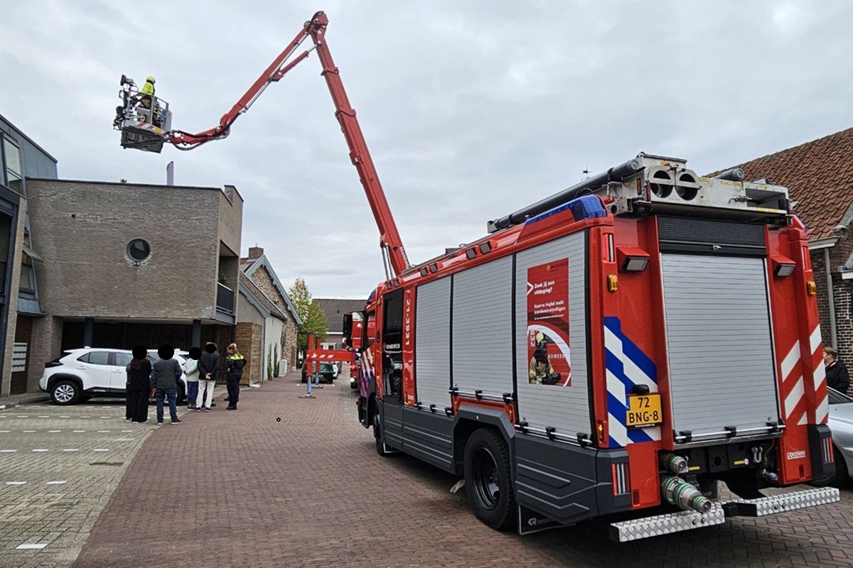 Bewoner sluit zich buiten, brandweer schiet te hulp meierijstad.nieuws.nl//112/bewoner-s…