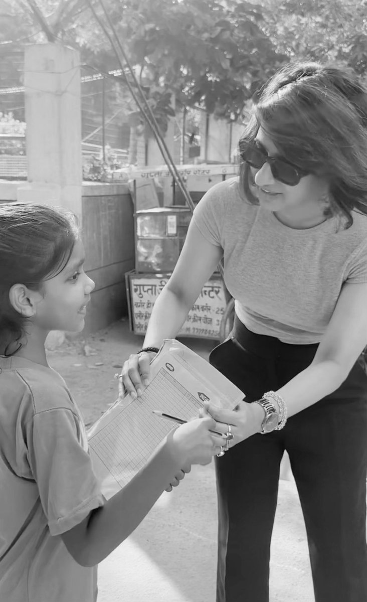 GyansetuF95124's tweet image. Back in the city &amp;amp; right into what I love most 💫😇

P.S- Groundwork in action 

.
#Djgouri #workmode #gyansetufoundation #purposedriven #fieldwork #skills #gyansetu #happiness #gyansetubydjgouri #rituals #metime