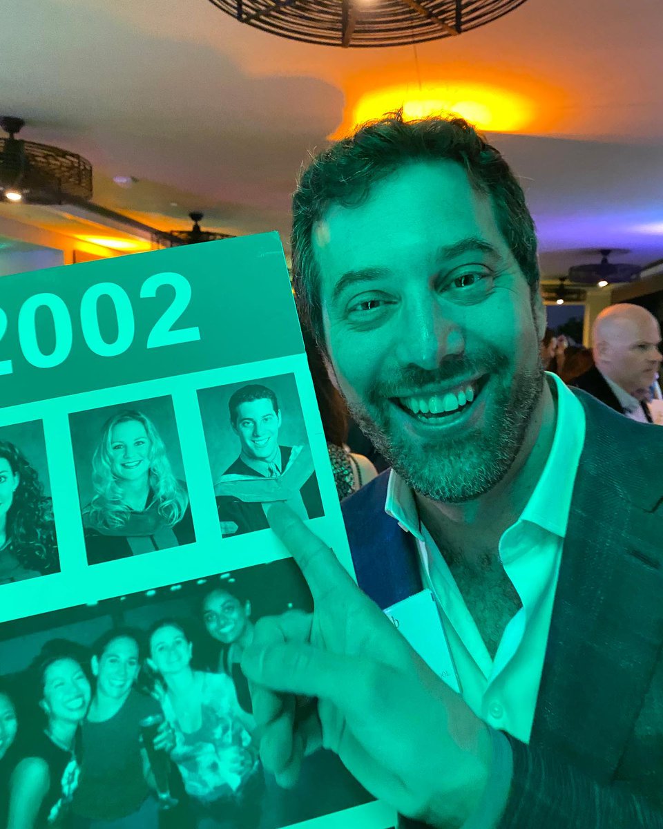 Throwback to Dr. Steiger’s 20th medical school reunion. 🎓 A milestone that reminds us how quickly time flies and how much can be achieved along the way.

#SelfiesWithSteiger #AgedWithPerfection