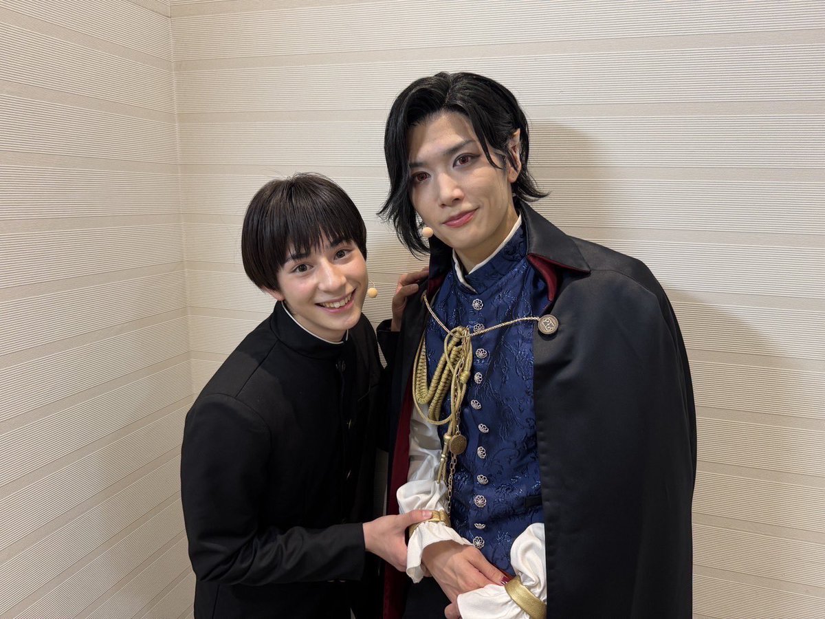 #歌劇バババ　千穐楽が終わりました！沢山のご来場、ご視聴ありがとうございました！

あっという間の1ヶ月！こんなに素敵な先輩方に支えてもらえて、本当にいい経験ができました！毎日が笑顔で溢れていて、建太くんとも仲良くなれて、神社のお願いが叶いました☺️
みんな大好きです！