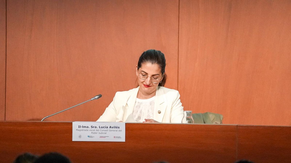 💬 "En una situació de violència econòmica l'agressor no necessita el contacte per fer mal i menys en el món digital. Deixa de pagar, arxiva o bloqueja una conversa i s'acaba el contacte. Això té un impacte psicològic sobre la víctima"