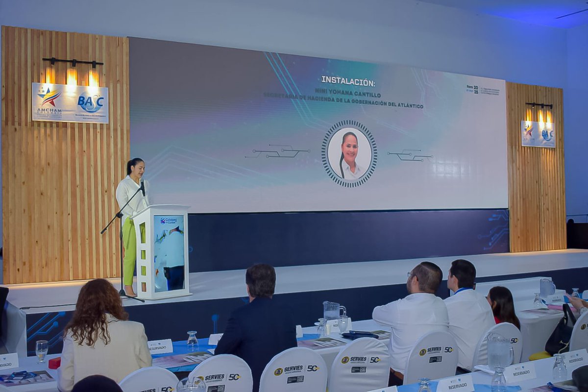 bascbquilla's tweet image. #AEstaHora La Sra. Nini Cantillo de la @Gobatlantico realiza su intervención en la instalación del #ForoBASCyAMCHAM &quot;IA y Seguridad: Blindando la Cadena de Suministro Contra Riesgos Globales&quot;, dando la bienvenida a nuestras empresas asistentes. #CadenadeSuministroSegura