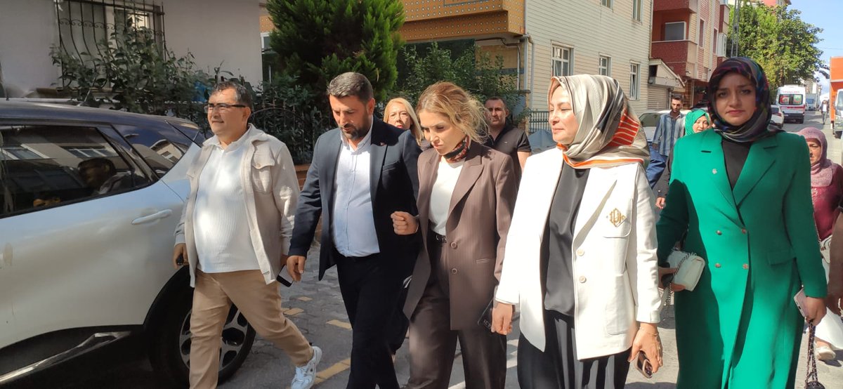 📍Ataşehir | Esnaf ve Kanaat Önderleri Buluşması

Kayışdağı Mahallemizde bizlere kapılarını ve gönüllerini açan değerli esnaf ve kanaat önderi kardeşlerimizi ziyaret ettik.

Samimiyetleri ve misafirperverlikleri için tüm esnaf kardeşlerime gönülden teşekkür ediyorum.