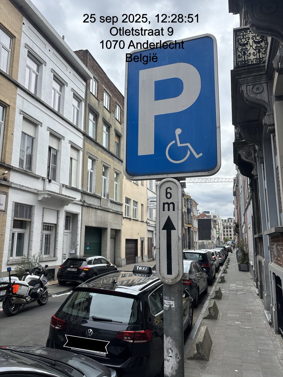 Een mindervalidenplaats is geen halteplaats/parkeerplaats voor een taxi