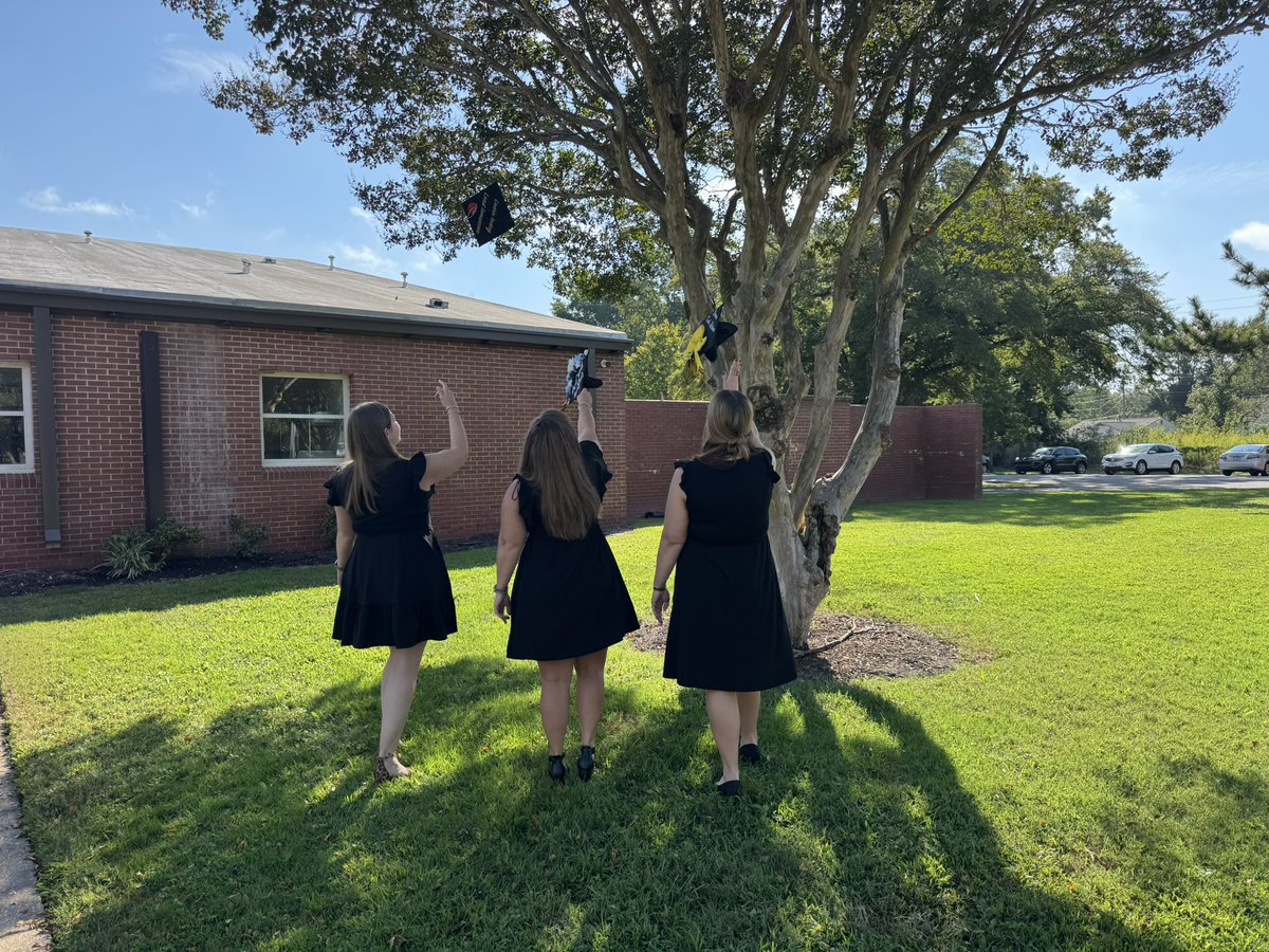 Congratulations to the graduates! #leadershipmatters