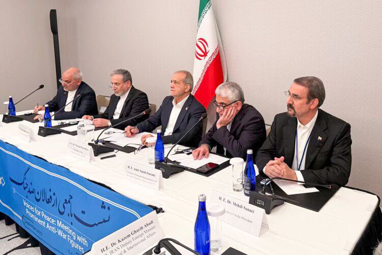 Revista militar iraní tweet media