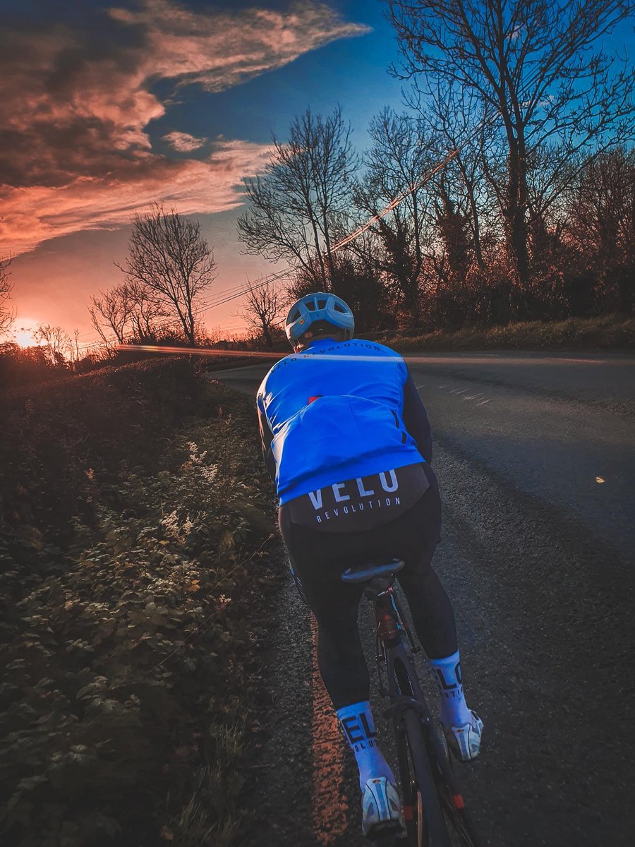 VELOREVOLUTION tweet media