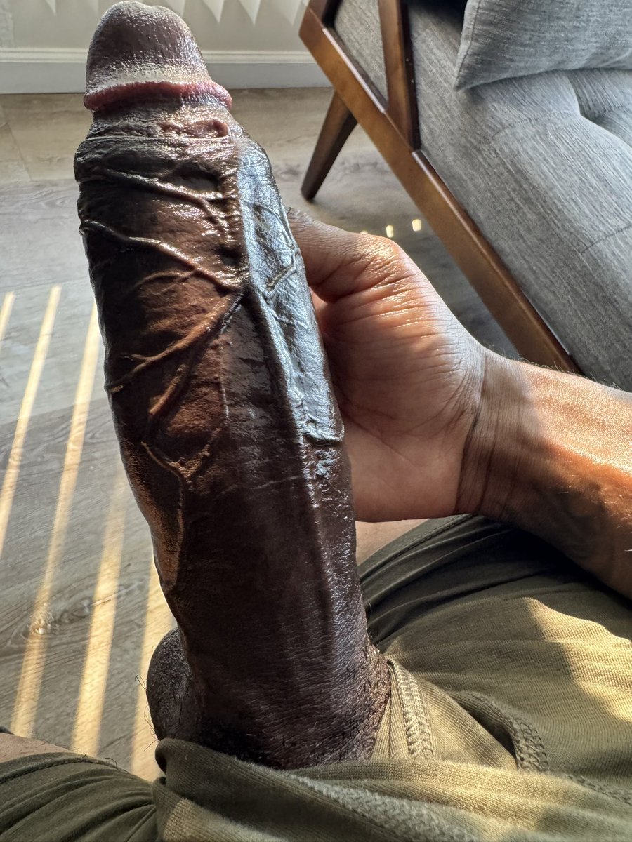 Be honest Would it fit?😈💦