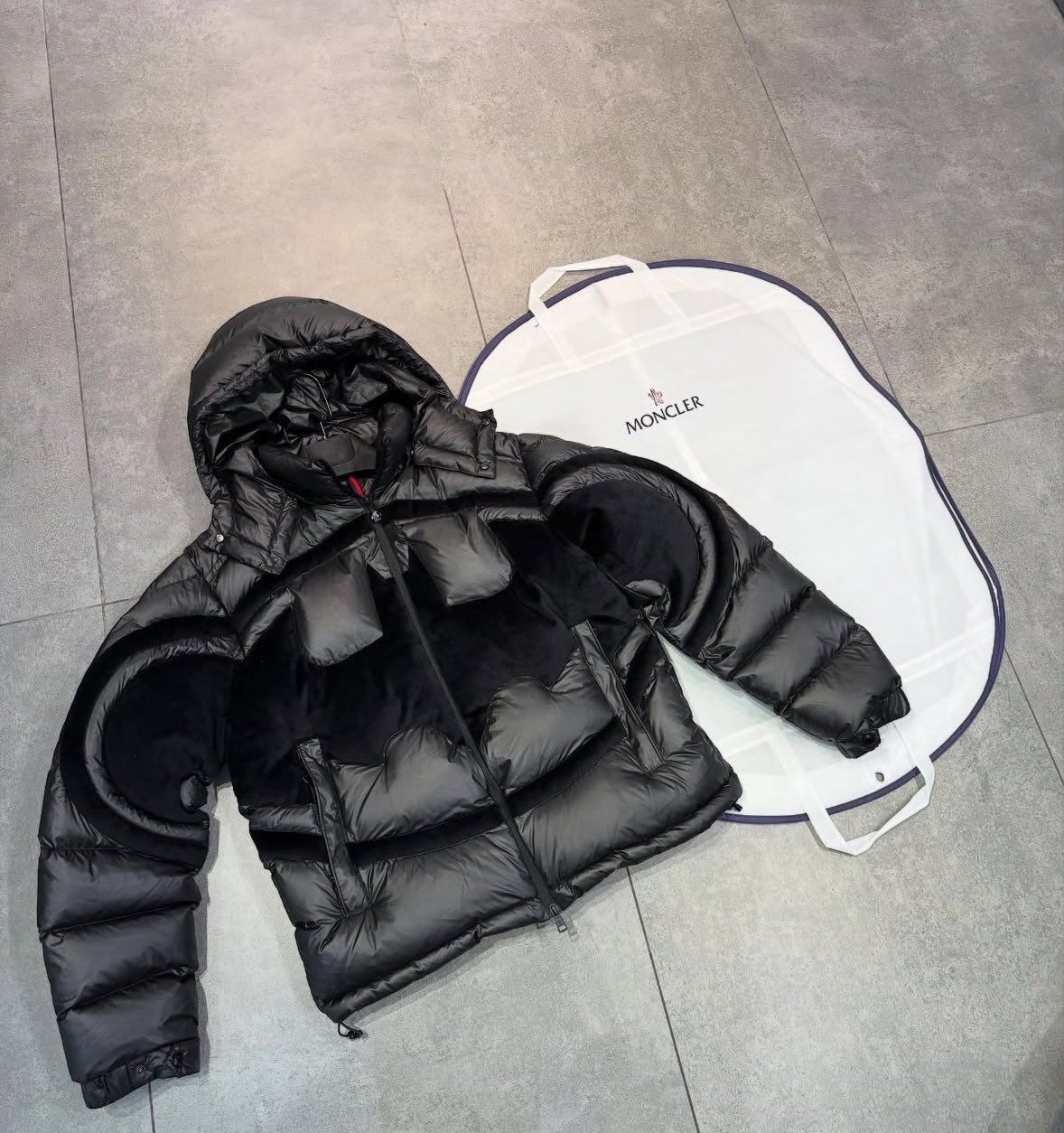 美品 正規 24AW Moncler × Batman MOTIF 726P▲ 美品 正規 24AW Moncler × Batman MOTIF 726P△ - メルカリ