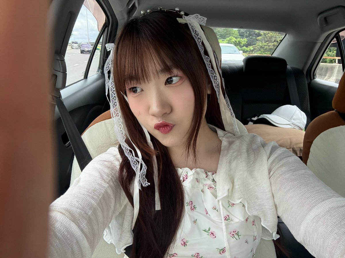 Piimkarn's tweet image. 🤍🌸✨ 

#Kylinz #Pimkarnkylinz