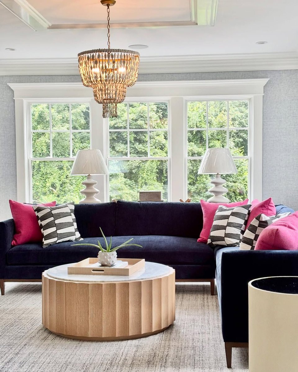 Elevate your living space with Moore CO, featuring fluted cerused oak and a timeless Carrara marble top. Your living room will thank you!
bit.ly/WAMooreCO
Interior Design: Angela Barnard Interiors
#WorldsAway