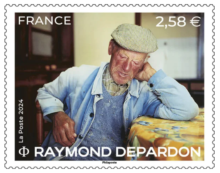 ToutSurLeTimbre (@toutsurletimbre) on Twitter photo 🚨DERNIERS JOURS pour acheter le #timbre Raymond Depardon disponible jusqu'au 30/09 :
- dans de nombreux bureaux de poste
- par abonnement
- sav-phila.philaposte@laposte.fr
- 33 (0)5 53 03 19 26
- au <a href="/museedelaposte/">Musée de La Poste</a>
- sur le site de la poste
Mise en page : Valérie Besser 🚨DERNIERS JOURS pour acheter le #timbre Raymond Depardon disponible jusqu'au 30/09 :
- dans de nombreux bureaux de poste
- par abonnement
- sav-phila.philaposte@laposte.fr
- 33 (0)5 53 03 19 26
- au <a href="/museedelaposte/">Musée de La Poste</a>
- sur le site de la poste
Mise en page : Valérie Besser