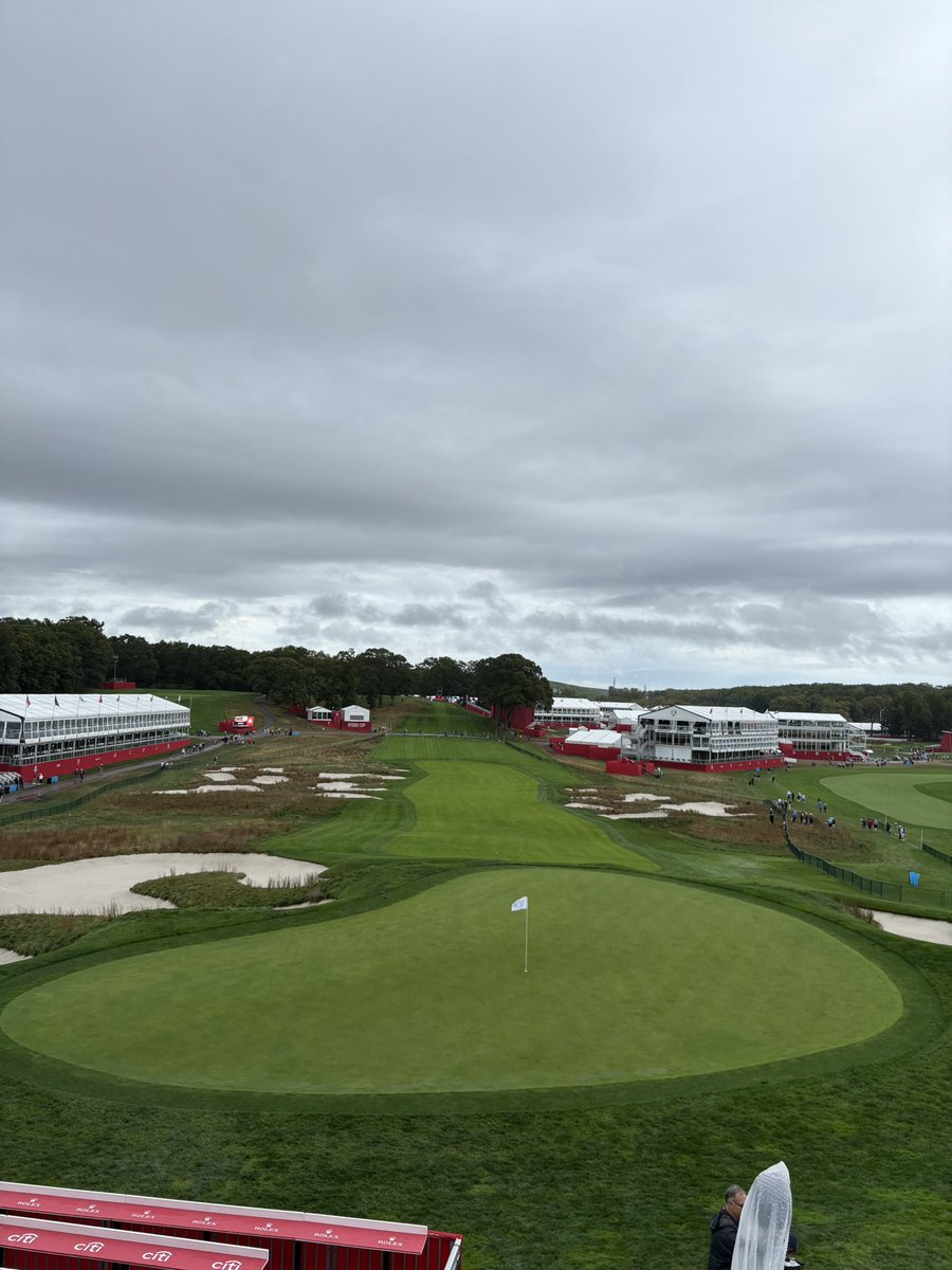 RedheadSimon's tweet image. The start of an exciting few days. #RyderCup2025
