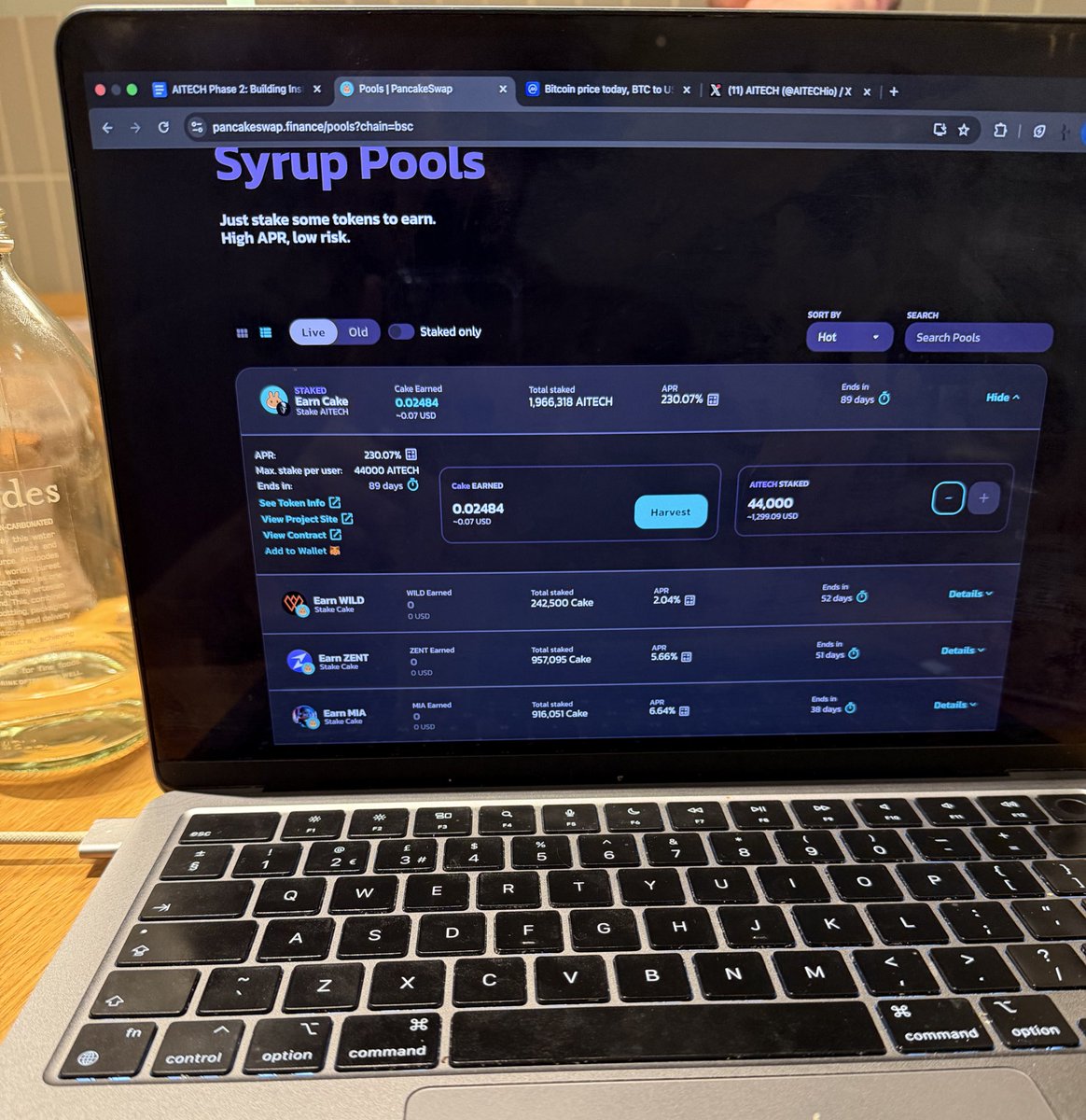 chatgpteeee's tweet image. Staked $AITECH in the new @PancakeSwap syrup pool, rewards earned will be distributed.