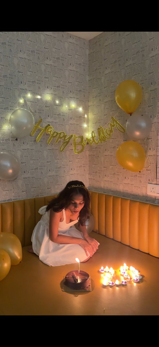 _shavashava_'s tweet image. I turned 20 today ☺️ !