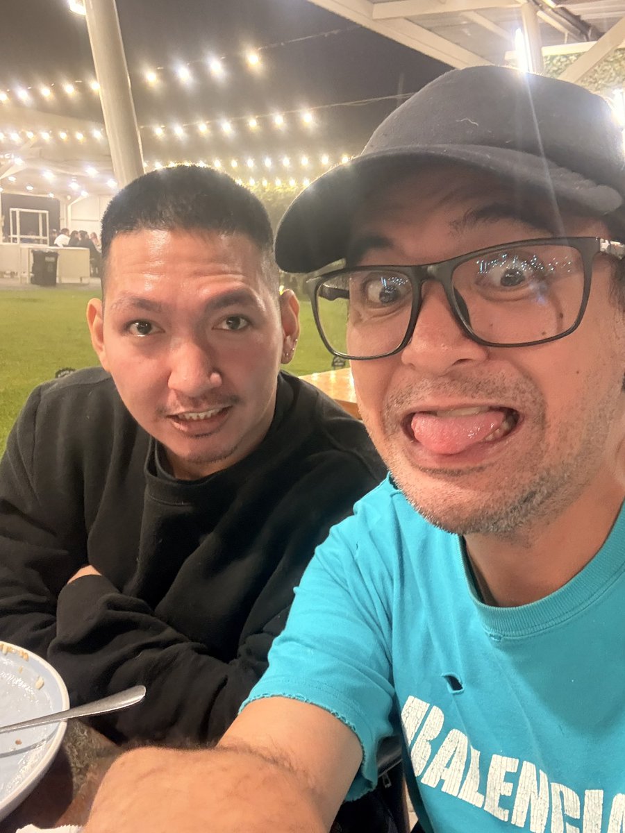 DyeyArCruz's tweet photo. Freezing cold. https://t.co/kpBNXtmCX7