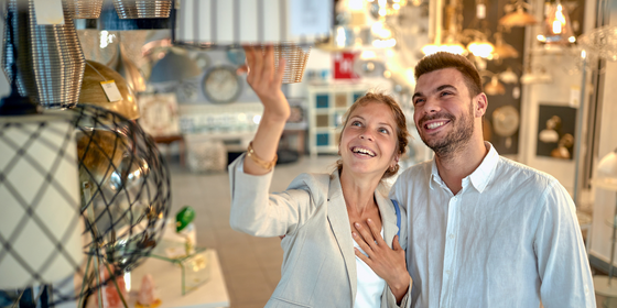 According to this week's Consumer Insights research, more consumers purchased lighting (especially portables) this year — and I think I know why.
lightingnewsnow.com/?p=1884
#lightingnews #lightingbusiness #lightingshowrooms #lightingmanufacturers #lightingindustry #lightingresearch