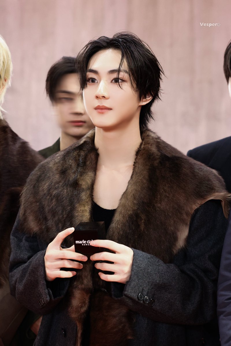 ジョンウォン 𝟐𝟒𝟏𝟏𝟎𝟗.𝟏𝟎 𝐖𝐀𝐋𝐊 𝐓𝐇𝐄 𝐋𝐈𝐍𝐄 𝐢𝐧 𝐉𝐀𝐏𝐀𝐍