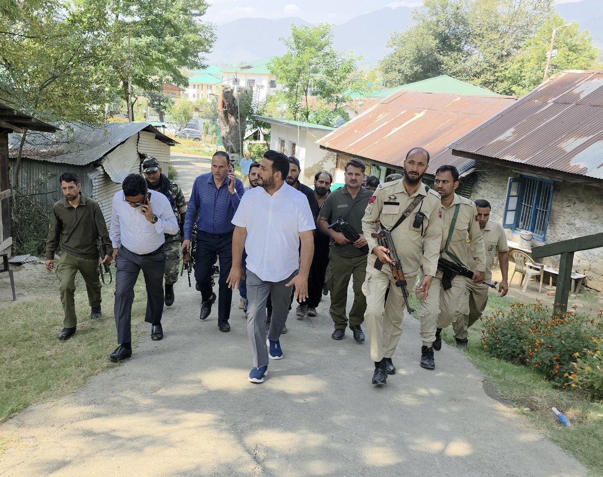 Hon’ble MLA Kupwara <a href="/MirMohdFayaz/">Mir Mohammad Fayaz</a> along with DC Kupwara Shrikant Balasaheb Suse today visited the proposed site for the new Dak Bungalow in Kupwara. 

This project is the result of his persistent efforts to ensure Kupwara gets its due share in infrastructure &amp; facilities.