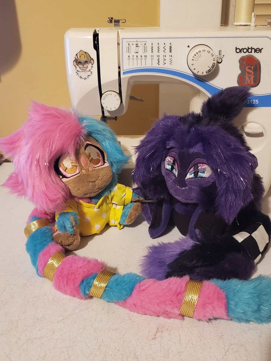 These beautiful beans are on their way to their new home! <a href="/mofox/">Mo Fox</a>.bsky.social thank you for letting me create them for you!
#stonemonkeh #plushies
