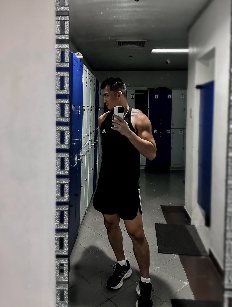 ulybog's tweet photo. Proof of work in progress. #RoadToFitness https://t.co/ficoMgKXb8
