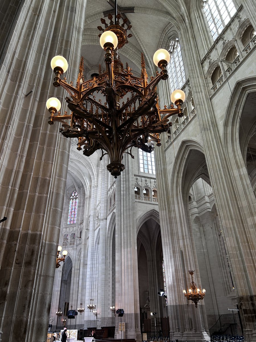 👉 Ce jeudi, votre JT Ici 19/20 vous ouvre les portes de la Cathédrale de <a href="/nantesfr/">Ville de Nantes</a>  avec une page spéciale 🎥
Et dans "Ça se passe ici", Emmanuel Faure reçoit Michel Bourcier, organiste de la cathédrale depuis 18 ans 🎶
🕜 Rendez-vous à 19h15 sur Ici Pays de la Loire !