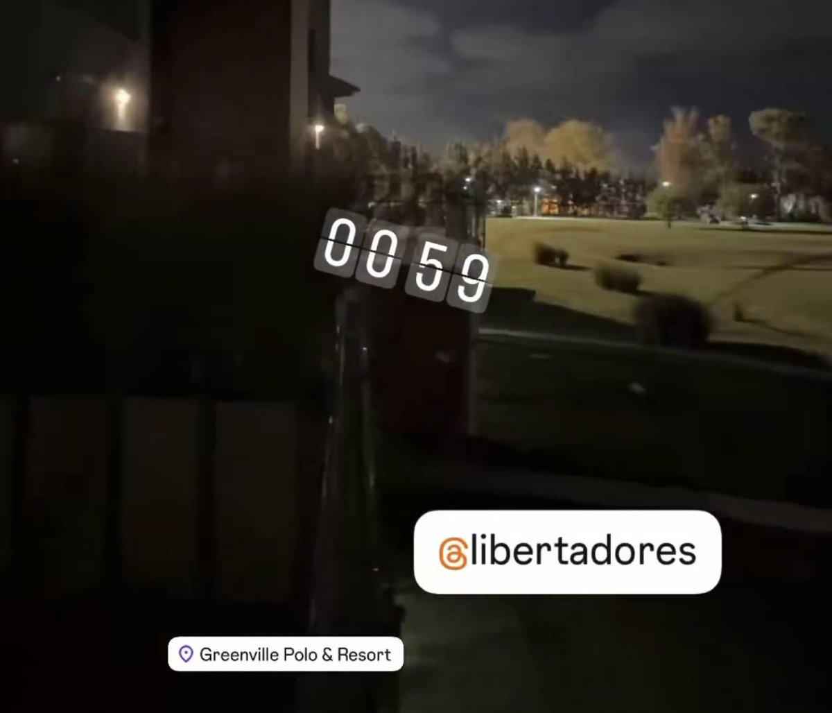 Fogos de artifício acordam delegação do Flamengo em hotel na Argentina antes do jogo contra o Estudiantes, pela Libertadores.

A noite de sono foi interrompida, e a delegação rubro-negra sofreu com os barulhos.

O Fla escolheu o resort mais isolado de La Plata para evitar