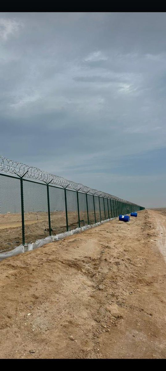 hu_ah2020's tweet photo. توريد وتركيب جميع انواع الشبوك والسياجات الامنيه 
Fence
Hording

وفق المواصفات الهندسيه 
0534468460
0566850616

 #سوق_الاسهم_السعودي

 #الرياض https://t.co/jPYRugjHgR