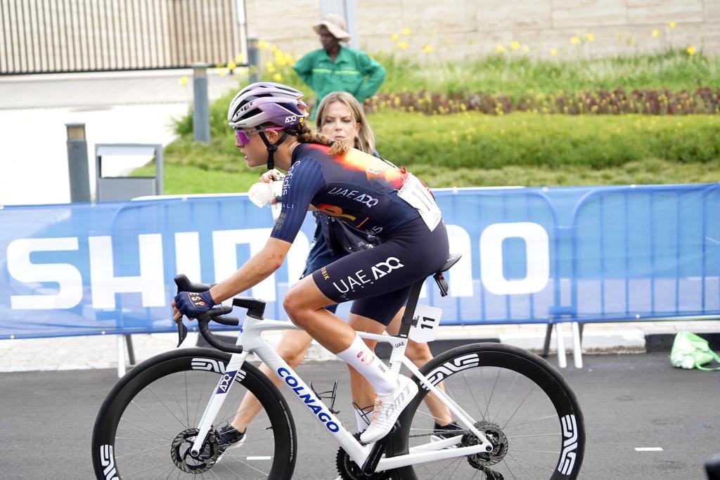 🥉🌈 Paula Blasi, bronze al Mundial de #Kigali2025!

La ciclista catalana aconsegueix un resultat històric per al #ciclismecat a la prova en ruta sub 23 i es converteix en la primera ciclista catalana de la història que puja al podi d'un Mundial de carretera!

📸: <a href="/RFECiclismo/">Real Federación Española de Ciclismo</a>