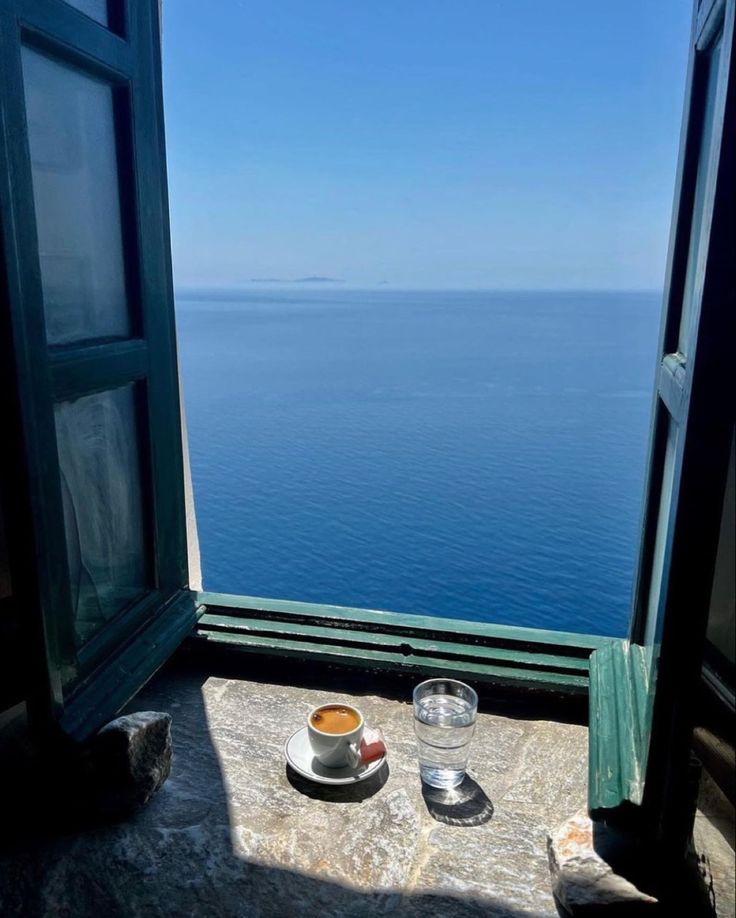 ᅠ ᅠ (@coffeeebreaak) on Twitter photo 