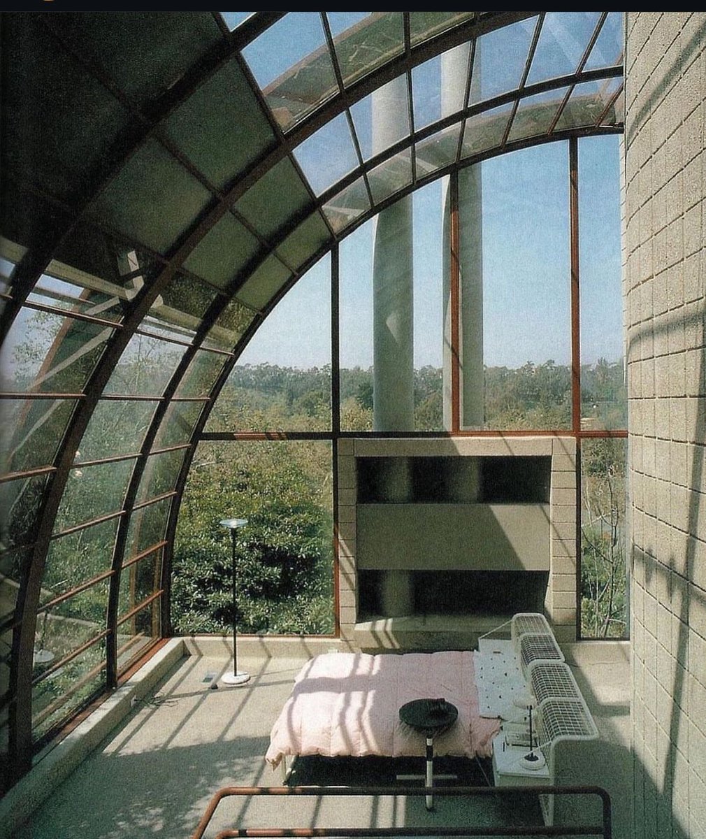 luusssso's tweet image. The Borghei-Cookson House by architect Ray Kappe in Santa Monica, California (1984)